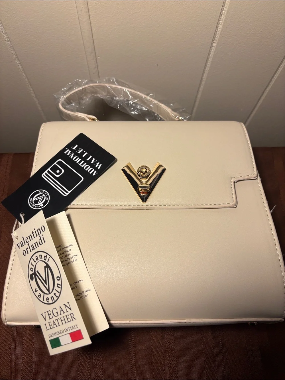 NWT Valentino Orlando Cream Satchel Crossbody & Removable Wallet Set